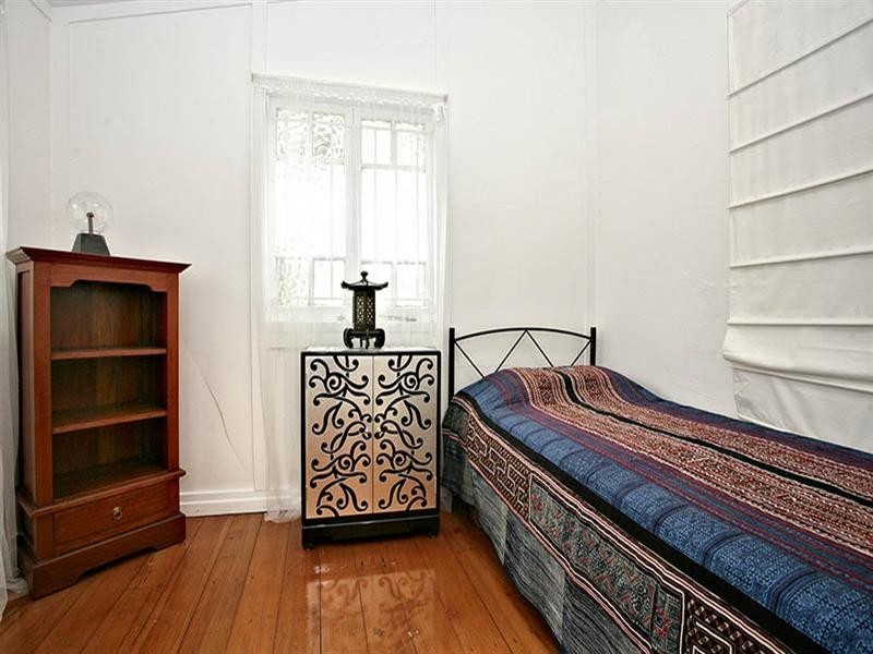 27 Burke Street, Coorparoo QLD 4151