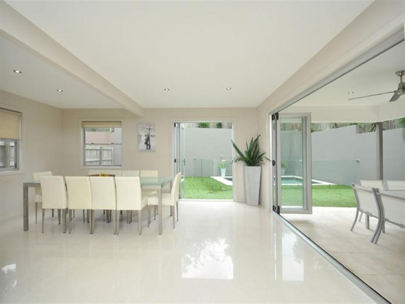 213 Ferguson Road, Norman Park QLD 4170