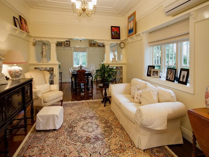 523 Cavendish Road, Coorparoo QLD 4151