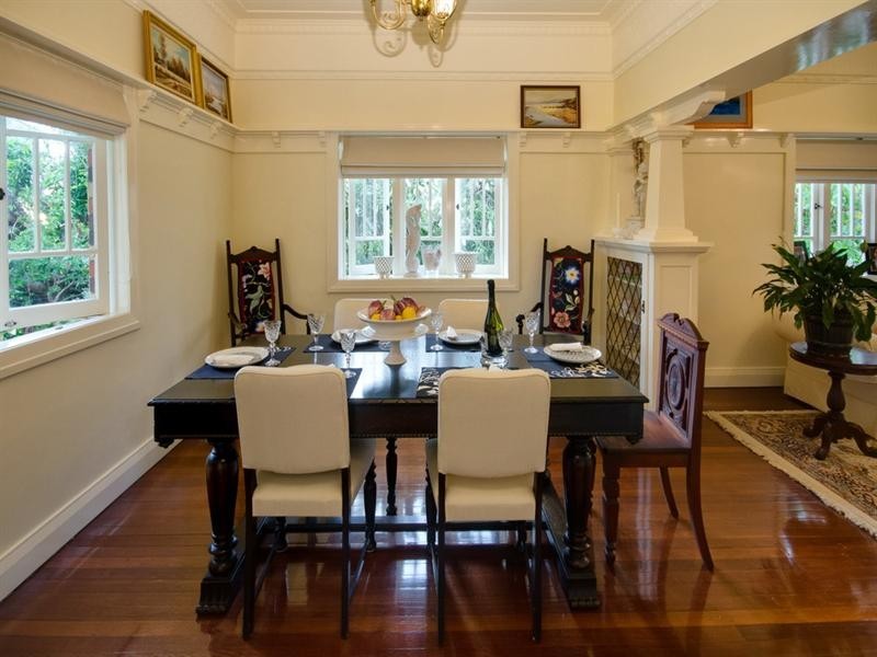 523 Cavendish Road, Coorparoo QLD 4151