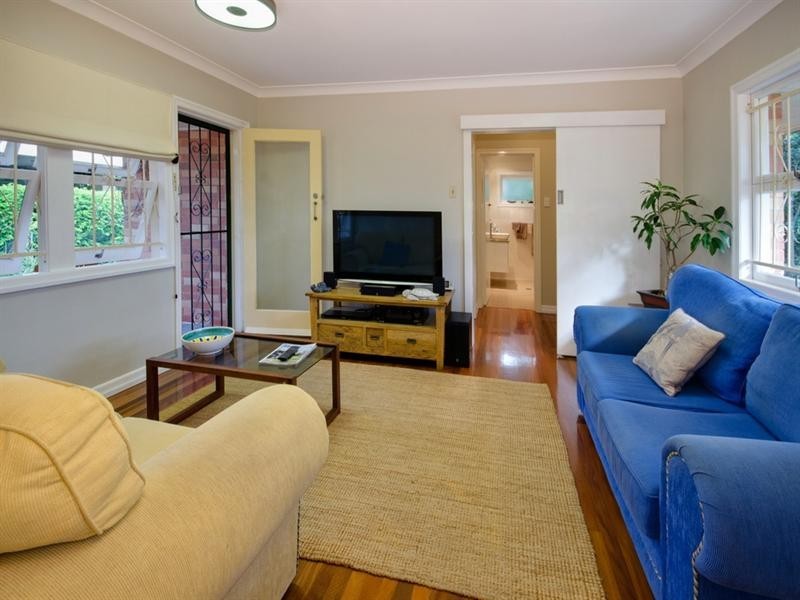 523 Cavendish Road, Coorparoo QLD 4151