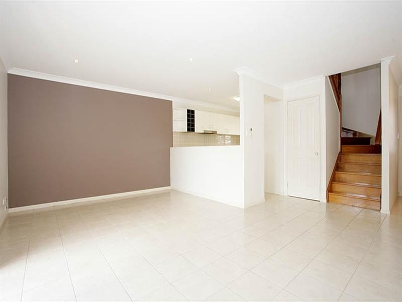 3/57 Dickenson Street, Carina QLD 4152