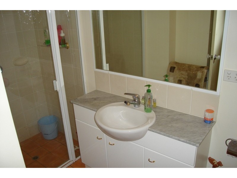 55 Harries Road, Coorparoo QLD 4151