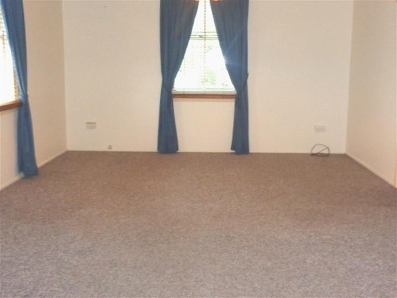 93 Old Cleveland Road, Greenslopes QLD 4120