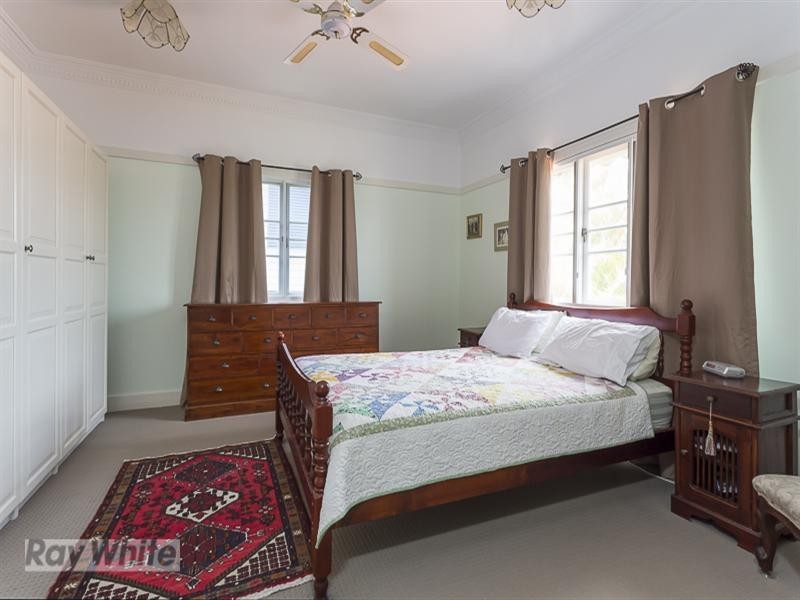 44 Henderson Street, Camp Hill QLD 4152