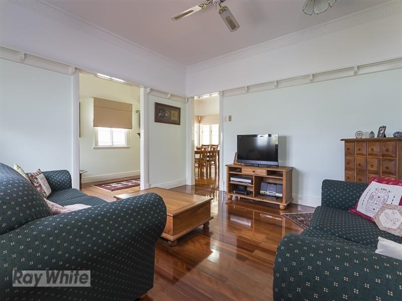 44 Henderson Street, Camp Hill QLD 4152