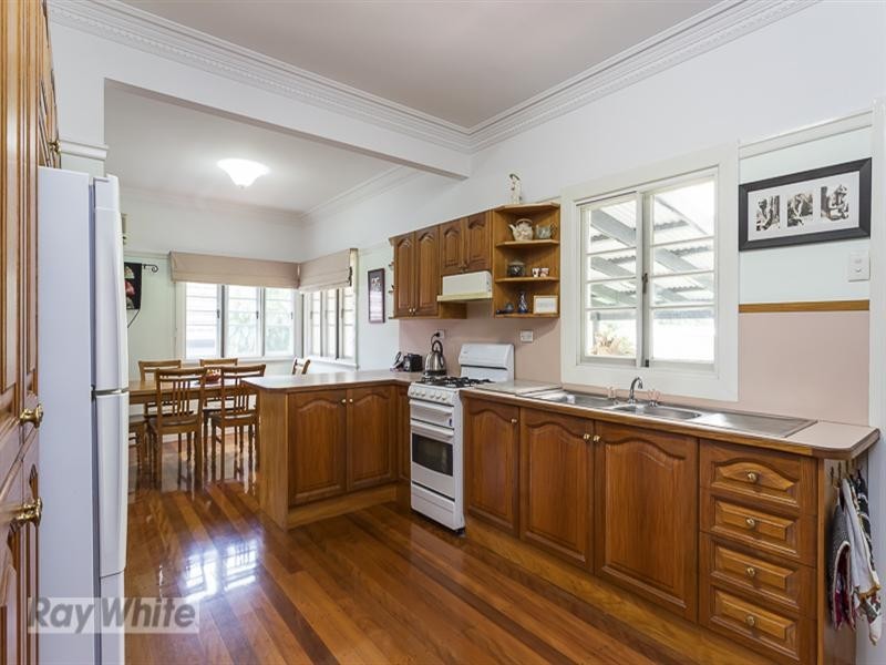 44 Henderson Street, Camp Hill QLD 4152