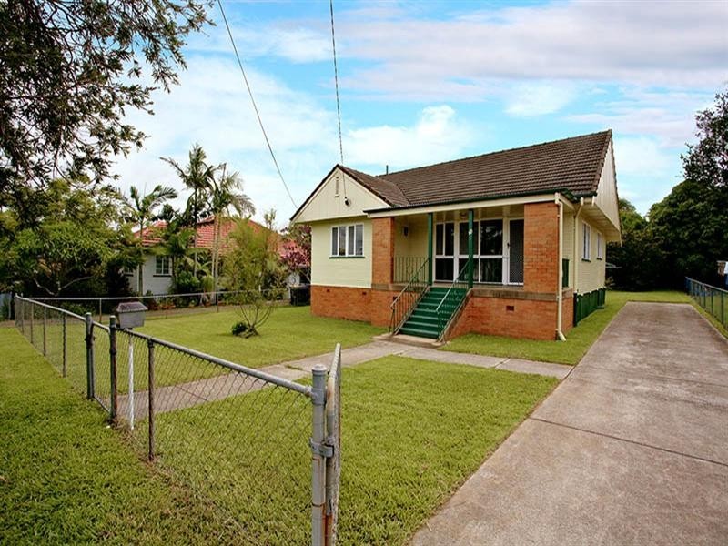 60 Seville Road, Holland Park QLD 4121