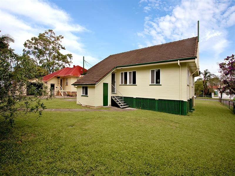 60 Seville Road, Holland Park QLD 4121