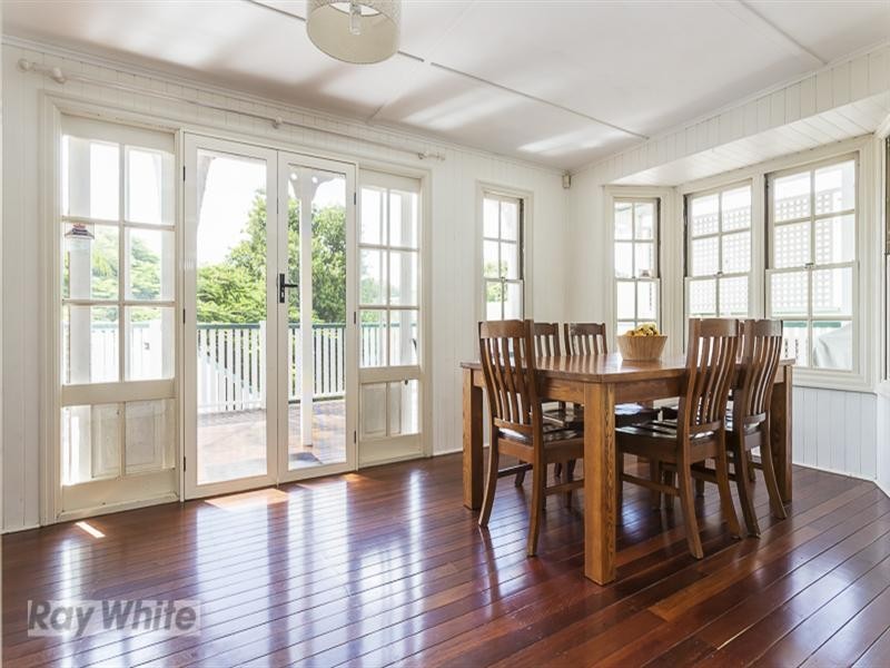 50 Raff Avenue, Holland Park QLD 4121