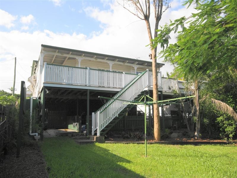 50 Raff Avenue, Holland Park QLD 4121