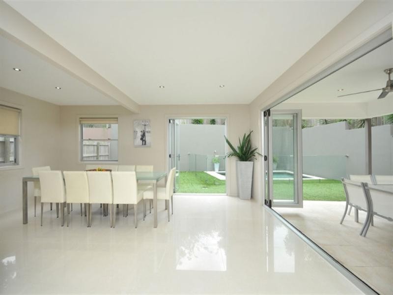 213 Ferguson Road, Seven Hills QLD 4170