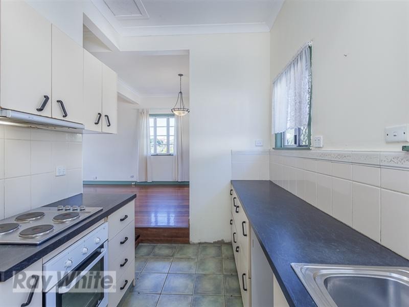 1 Blackwood Avenue, Cannon Hill QLD 4170