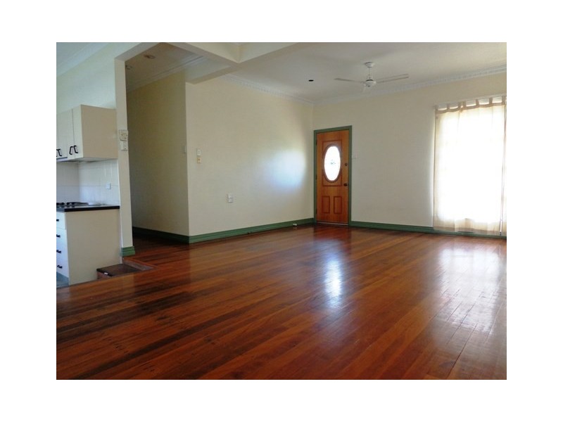 1 Blackwood Avenue, Cannon Hill QLD 4170