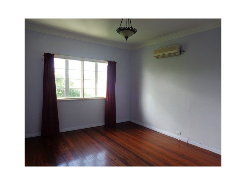 1 Blackwood Avenue, Cannon Hill QLD 4170