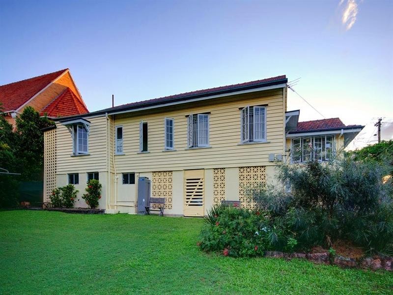 6 Letchworth Road, Coorparoo QLD 4151