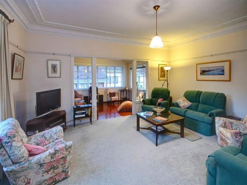 6 Letchworth Road, Coorparoo QLD 4151