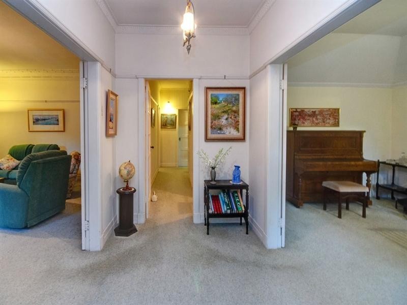 6 Letchworth Road, Coorparoo QLD 4151