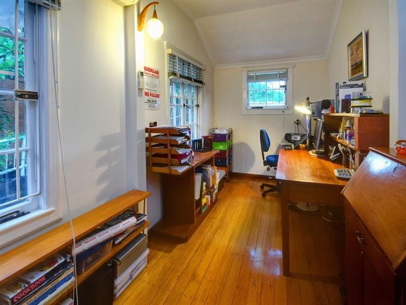 6 Letchworth Road, Coorparoo QLD 4151