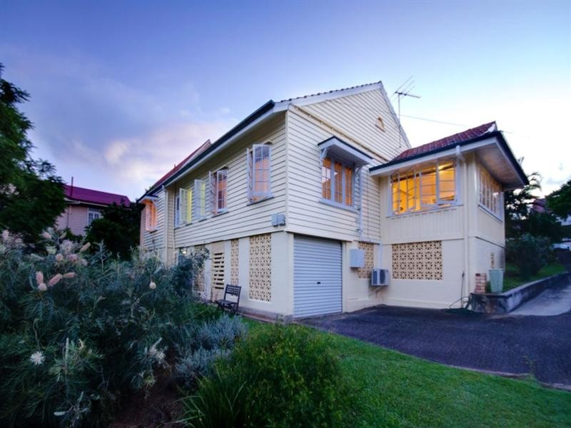 6 Letchworth Road, Coorparoo QLD 4151