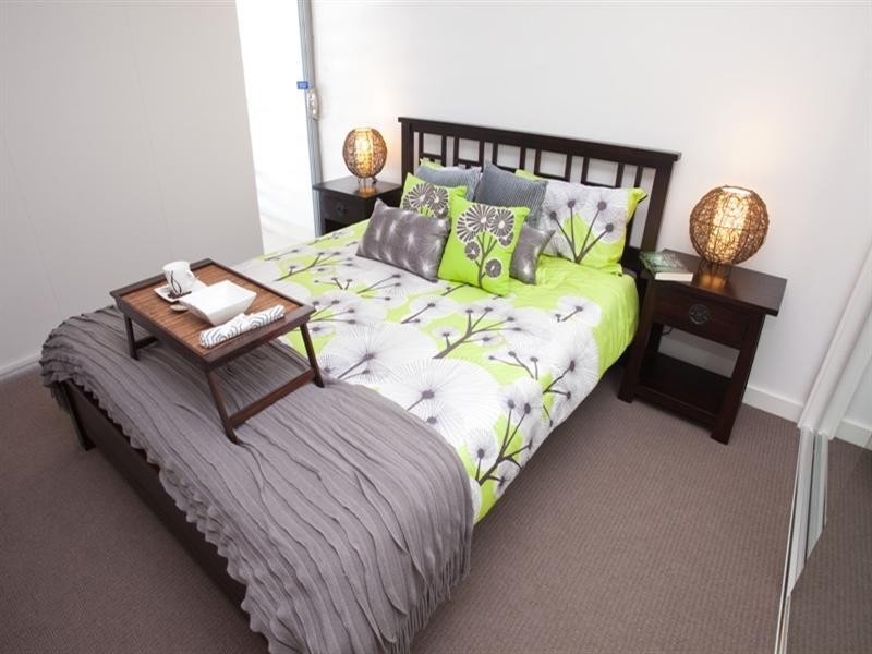 2/635 Logan Road, Greenslopes QLD 4120