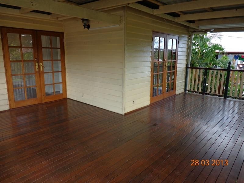 16 Long Street, Camp Hill QLD 4152