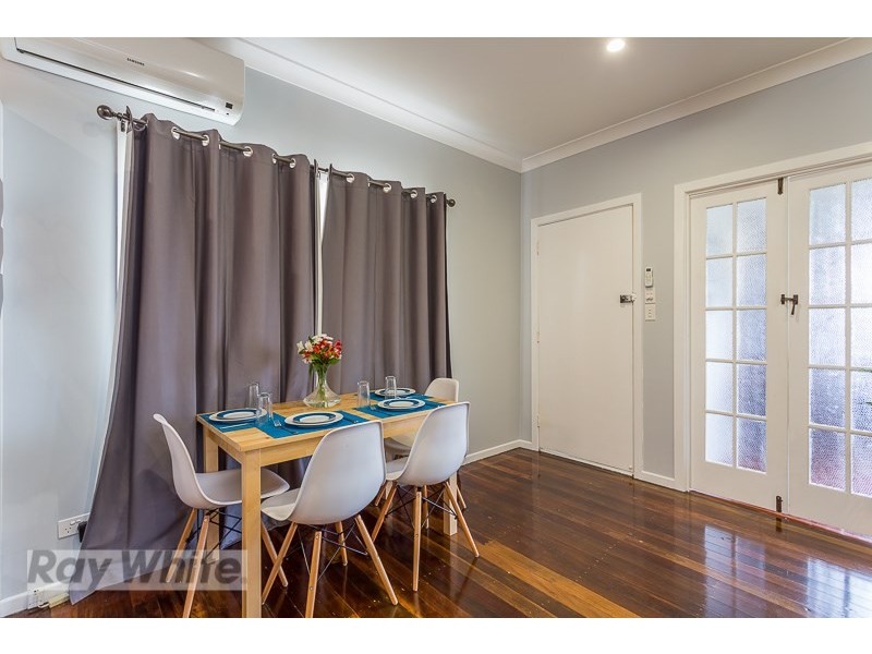 202 Oates Avenue, Holland Park QLD 4121