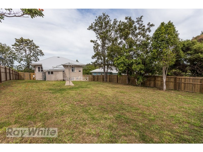 202 Oates Avenue, Holland Park QLD 4121