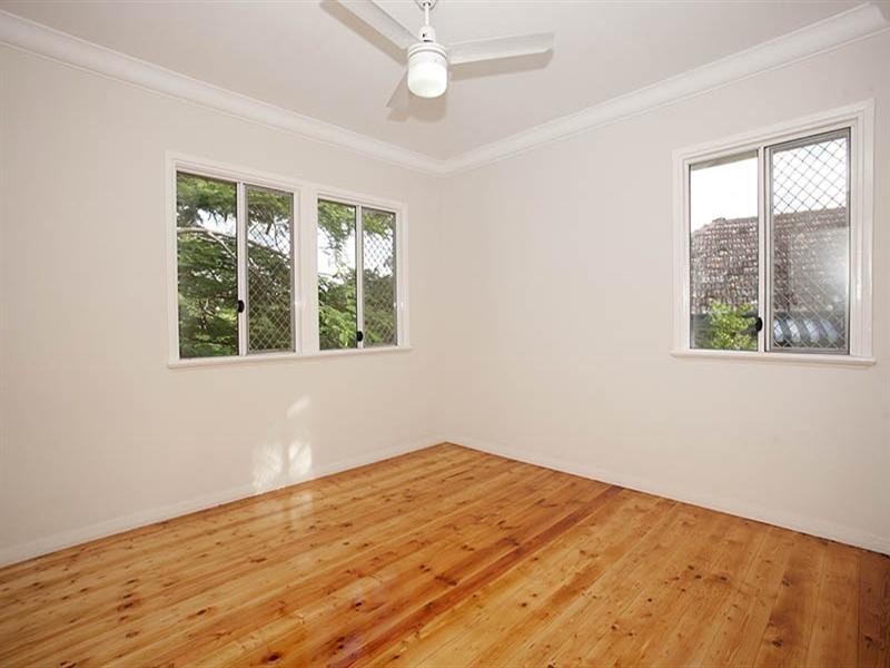 54 Nightingale Street, Mount Gravatt East QLD 4122