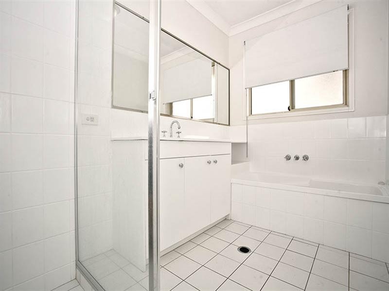 8/18 Selangor Place, Carina QLD 4152