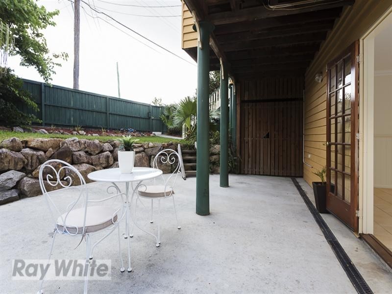 1/274 Cavendish Road, Coorparoo QLD 4151