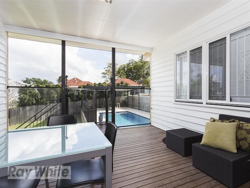 13 Arrowsmith Street, Camp Hill QLD 4152