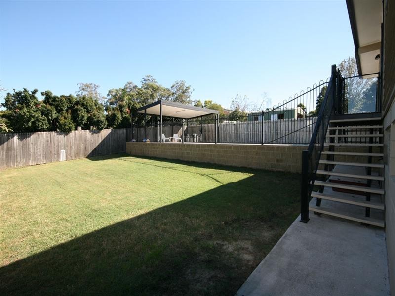 13 Arrowsmith Street, Camp Hill QLD 4152