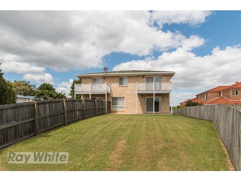 16 Pembridge Place, Carindale QLD 4152