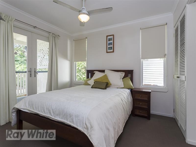 45 Clara Street, Camp Hill QLD 4152