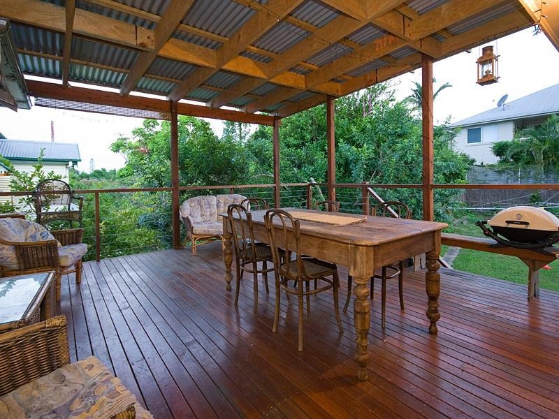 23 Tenth Avenue, Coorparoo QLD 4151