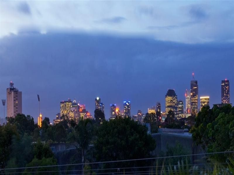 23 Tenth Avenue, Coorparoo QLD 4151