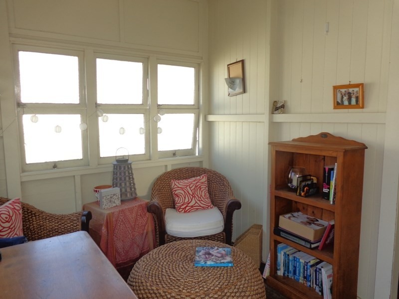 4 Nelson Street, Coorparoo QLD 4151