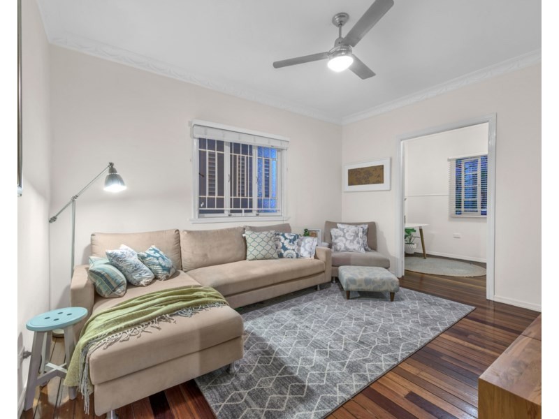 86 Lade Street, Coorparoo QLD 4151