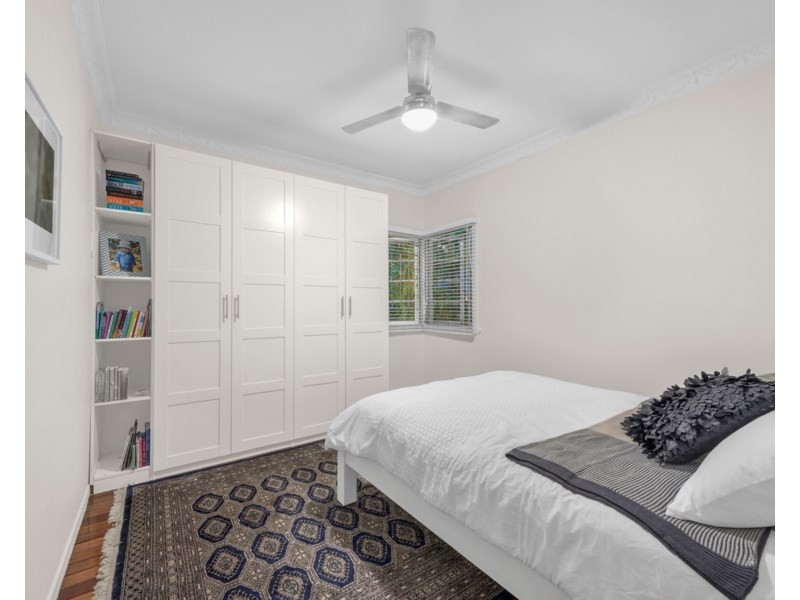 86 Lade Street, Coorparoo QLD 4151