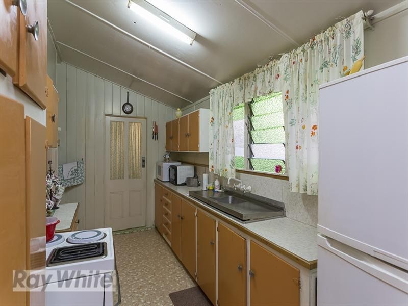 26 Akonna Street, Wynnum QLD 4178