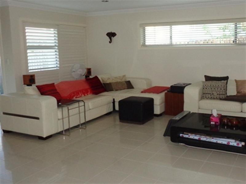 2/45 Lancaster Street, Coorparoo QLD 4151