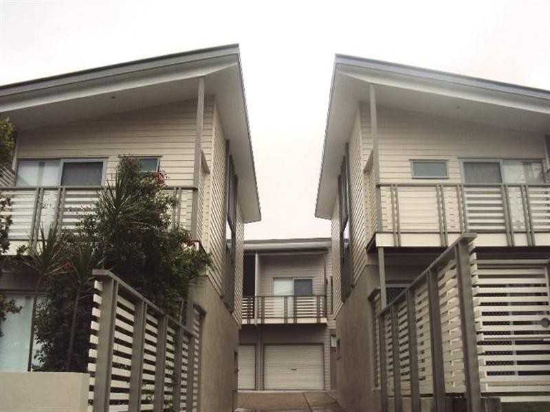 2/45 Lancaster Street, Coorparoo QLD 4151