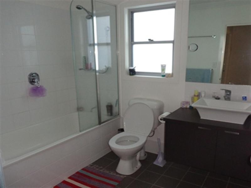 2/45 Lancaster Street, Coorparoo QLD 4151