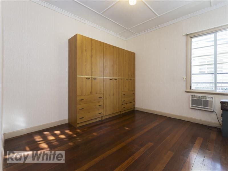 25 Blackwood Avenue, Cannon Hill QLD 4170