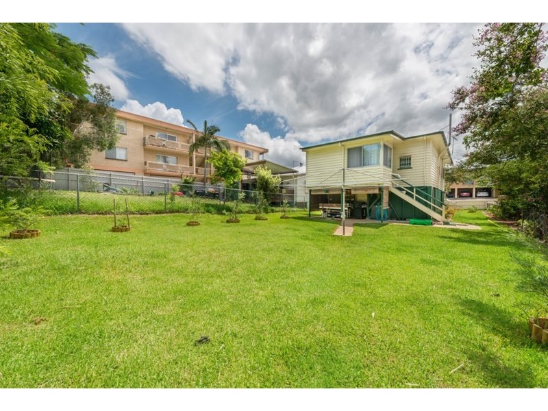 62 Cedar Street, Greenslopes QLD 4120