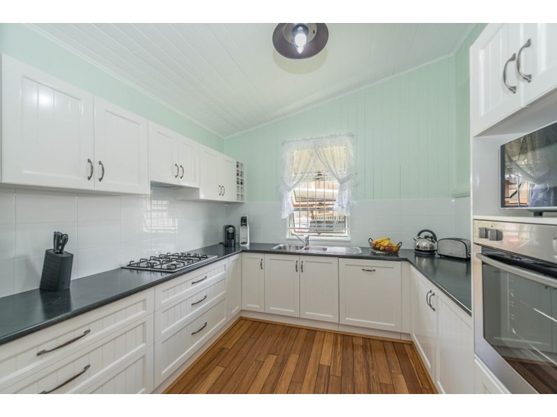 62 Cedar Street, Greenslopes QLD 4120