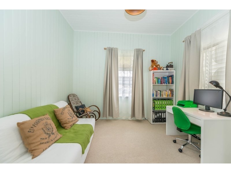 62 Cedar Street, Greenslopes QLD 4120