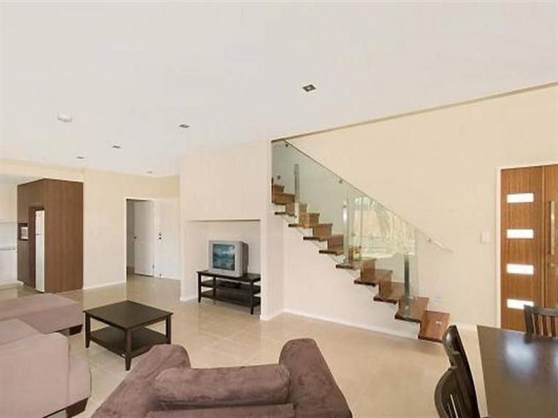 1217 Stanley Street East, Coorparoo QLD 4151