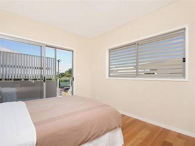 1217 Stanley Street East, Coorparoo QLD 4151